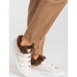 SNEAKERSY RIETI Weekend Max Mara. Białe sneakersy damskie Weekend Max Mara, ze skóry. Za 911,40 zł.