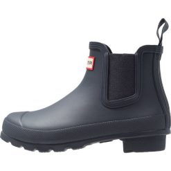 Hunter ORIGINAL CHELSEA Kalosze navy. Niebieskie buty zimowe damskie marki Hunter, z kauczuku. Za 439,00 zł.
