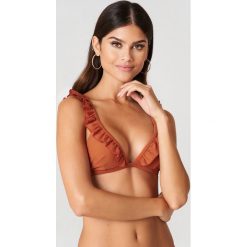 Stroje dwuczęściowe damskie: J&K Swim X NA-KD Góra bikini z dekoltem zdobionym falbanką – Orange