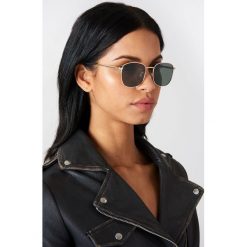 Le Specs Okulary przeciwsłoneczne Neptune - Gold. Brązowe okulary przeciwsłoneczne damskie aviatory Le Specs. Za 303,95 zł.