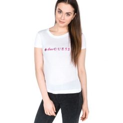 Guess Koszulka Biały. Białe koszulki damskie Guess, l, z nadrukiem, z wiskozy, bez kołnierzyka, z krótkim rękawem. Za 163,95 zł.