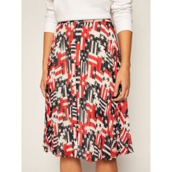 Spódnica plisowana Tommy Jeans DW0DW08560. Spódniczki damskie Tommy Jeans, m, bez wzorów, z jeansu, midi. Za 449,00 zł.