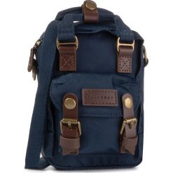Saszetka DOUGHNUT - D226-0069-F Tina Navy 0069. Niebieskie torby męskie skórzane Doughnut, z materiału, młodzieżowe. W wyprzedaży za 149,00 zł.