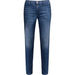 Jeansy J BRAND ZION. Niebieskie jeansy damskie J Brand. W wyprzedaży za 602,00 zł.