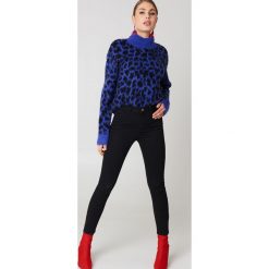 NA-KD Jeansy z wysokim stanem - Black. Czarne jeansy damskie marki NA-KD, z bawełny. Za 110,95 zł.