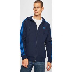 Adidas Originals - Bluza. Niebieskie bluzy męskie adidas Originals, s, bez wzorów, z elastanu, z kapturem, bez rękawów, z kapturem. W wyprzedaży za 239,90 zł.