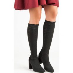 AŻUROWE KOZAKI NA SŁUPKU. Czarne buty zimowe damskie Merg, na słupku. Za 89,90 zł.