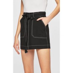 Only - Spódnica. Czarne spódniczki damskie ONLY, na co dzień, bez wzorów, z elastanu, mini, proste. W wyprzedaży za 99,90 zł.