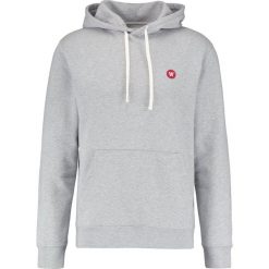 Wood Wood IAN Bluza z kapturem grey melange. Szare bluzy męskie marki Wood Wood, m, z bawełny, z kapturem. Za 589,00 zł.