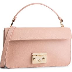 Body torebki FURLA - Metropolis 985389 K K578 ARE Moonstone. Różowe torebki klasyczne damskie Furla, bez wzorów, ze skóry, klasyczne, duże, bez dodatków. Za 1425,00 zł.