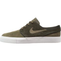 Nike SB ZOOM STEFAN JANOSKI Tenisówki i Trampki sequoia/medium olive/summit white/medium brown. Zielone trampki męskie marki Nike SB, ze skóry. Za 359,00 zł.