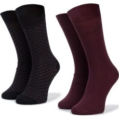 Zestaw 2 par wysokich skarpet unisex TOM TAILOR - 90147 Black 610. Czerwone skarpetki damskie Tom Tailor, bez wzorów, z elastanu. Za 35,00 zł.