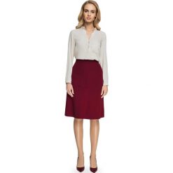 ISABELLE Spódnica z geometrycznymi przeszyciami - bordowa. Czerwone spódniczki damskie Stylove, s, z nadrukiem, z elastanu, krótkie, mini. W wyprzedaży za 109,00 zł.