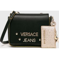 Versace Jeans - Torebka. Czarne torebki klasyczne damskie Versace Jeans, w paski, z poliesteru, eleganckie, na ramię, małe, bez dodatków. W wyprzedaży za 479,90 zł.