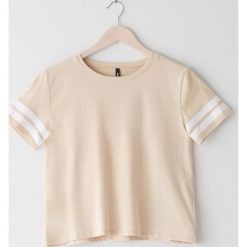 Koszulka oversize - Kremowy. Białe koszulki damskie Sinsay, s, bez wzorów, bez kołnierzyka, bez rękawów. W wyprzedaży za 9,99 zł.