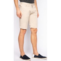 Szorty jeansowe Emporio Armani 3H1PA6 1N4ZZ 0128. Brązowe spodenki i szorty męskie Emporio Armani, m, bez wzorów, z elastanu. W wyprzedaży za 379,00 zł.