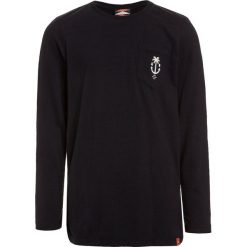 Scotch Shrunk LONG SLEEVE WITH SMALL ARTWORK Bluzka z długim rękawem washed black. Czarne t-shirty chłopięce z długim rękawem marki Scotch Shrunk, z bawełny. Za 149,00 zł.