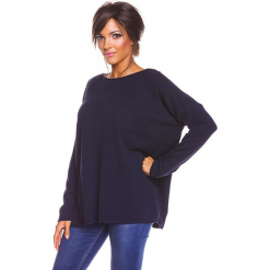 Sweter "Kymie" w kolorze granatowym. Niebieskie swetry klasyczne damskie marki So Cachemire, s, z kaszmiru, z okrągłym kołnierzem. W wyprzedaży za 173,95 zł.