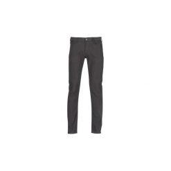 Spodnie z pięcioma kieszeniami Emporio Armani WAKKA. Czarne spodnie męskie marki Emporio Armani, m, bez wzorów. Za 559,20 zł.