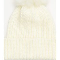 Czapka z pomponem - Kremowy. Białe czapki damskie Cropp, bez wzorów. Za 39,99 zł.