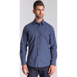 Granatowa koszula Pierre 2 we wzór. Niebieskie koszule męskie Joop! Collection, m, bez wzorów, z elastanu, z włoskim kołnierzykiem, bez rękawów. Za 179,60 zł.