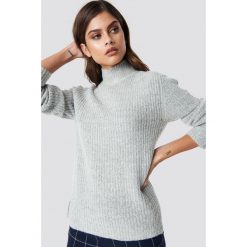Rut&Circle Sweter z dzianiny Marielle - Grey. Szare swetry damskie marki Rut&Circle, bez wzorów, z dzianiny, z długim rękawem, długie, bez kaptura. Za 121,95 zł.
