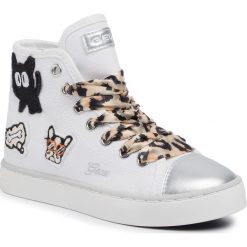 Sneakersy GEOX - J Ciak G J0204D 00010 C0405 S White/Beige. Białe trampki chłopięce Geox, z aplikacjami, ze skóry ekologicznej, bez zapięcia. W wyprzedaży za 249,00 zł.
