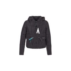 Kurtki pikowane Armani jeans JIORM. Czarne kurtki damskie Armani Jeans, bez wzorów, z jeansu, bez kaptura. Za 1070,30 zł.