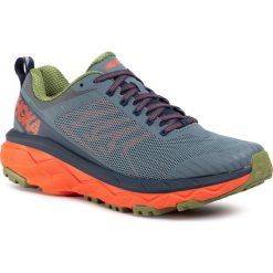 Buty HOKA ONE ONE - Challenger Atr 5 1104093 Swmoc. Szare buty sportowe męskie Hoka One One, z tworzywa sztucznego, bez zapięcia, do biegania. W wyprzedaży za 319,00 zł.