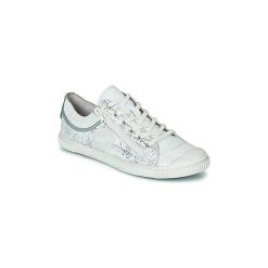 Buty Pataugas BISK /S. Białe trampki i tenisówki damskie marki Pataugas, bez wzorów, bez zapięcia. Za 609,00 zł.