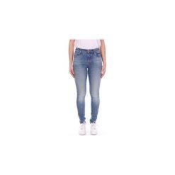 Jeansy slim fit J Brand JB000361B. Jeansy damskie J Brand. Za 520,33 zł.