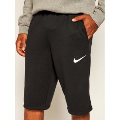 Szorty sportowe NIKE Sportswear CT0500. Czarne spodnie męskie Nike, xl, bez wzorów, sportowe. W wyprzedaży za 149,00 zł.