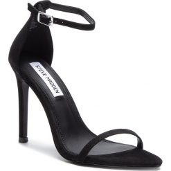 Sandały STEVE MADDEN - Abby SM11000932-03003-014 Black Nubuck. Czarne klapki damskie Steve Madden, bez wzorów, ze skóry, bez obcasa. W wyprzedaży za 339,00 zł.