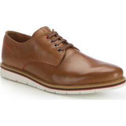 Buty męskie 84-M-202-5. Czerwone buty sportowe męskie Wittchen, z syntetyku, na sznurówki. Za 199,00 zł.