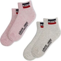 Zestaw 2 par wysokich skarpet damskich LEVI'S - 993030001 Light Pink 864. Różowe skarpetki damskie Levi's®, bez wzorów, z elastanu. Za 34,99 zł.