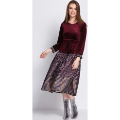Bordowa Sukienka High&Low. Czerwone długie sukienki Born2be, uniwersalny, w ażurowe wzory. Za 119,99 zł.