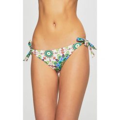 Desigual - Figi kąpielowe. Białe stroje kąpielowe damskie Desigual, s, bez wzorów, z elastanu. W wyprzedaży za 79,90 zł.