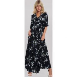 Granatowo-Niebieska Sukienka Repleteness. Niebieskie sukienki damskie Renee, na co dzień, s, bez wzorów, eleganckie, bez kołnierzyka, z długim rękawem, długie, maxi, proste. Za 129,99 zł.