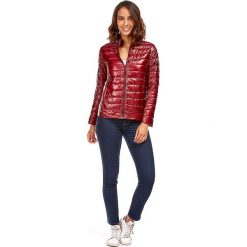 Kurtka puchowa w kolorze bordowym. Czerwone kurtki damskie Snowie Collection, l, bez wzorów, z puchu. W wyprzedaży za 159,95 zł.