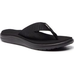 Japonki TEVA - Voya Flip 1019040 Bar Street Black. Czarne klapki damskie Teva, bez wzorów, z tworzywa sztucznego, bez obcasa. W wyprzedaży za 119,00 zł.