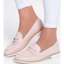 Różowe Mokasyny Shoot For. Różowe mokasyny damskie marki vices, na płaskiej podeszwie. Za 69,99 zł.