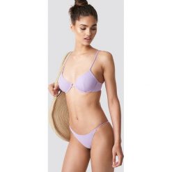 NA-KD Swimwear Dół bikini z cienkim paseczkiem - Purple. Fioletowe bikini NA-KD Swimwear. Za 19,95 zł.