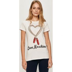 Love Moschino - T-shirt. Białe topy damskie Love Moschino, s, z nadrukiem, z elastanu, casualowe, z okrągłym kołnierzem. Za 459,90 zł.