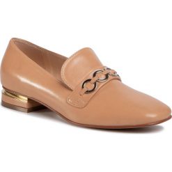 Lordsy SOLO FEMME - 58804-01-I63/000-04-00 Beż. Brązowe półbuty damskie Solo Femme, na co dzień, bez wzorów, ze skóry, bez obcasa, na obcasie, bez zapięcia. W wyprzedaży za 279,00 zł.
