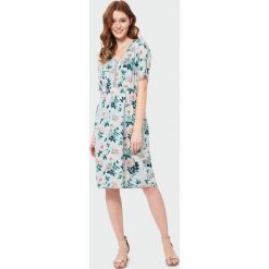 Sukienka kimono. Szare sukienki damskie Greenpoint, bez wzorów, z wiskozy, bez kołnierzyka, bez rękawów. Za 89,99 zł.