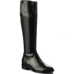 Oficerki SOLO FEMME - 33910-02-G85/000-01-00 Czarny. Czarne kozaki damskie Solo Femme, ze skóry, bez obcasa, na obcasie, bez zapięcia. Za 579,00 zł.