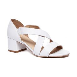 Skórzane sandały w kolorze białym. Sandały damskie Tosca Blu, Bagatt. W wyprzedaży za 279,95 zł.