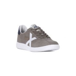 Buty Munich Fashion 50 BARRU. Białe trampki męskie Munich Fashion, bez wzorów, bez zapięcia. Za 477,07 zł.