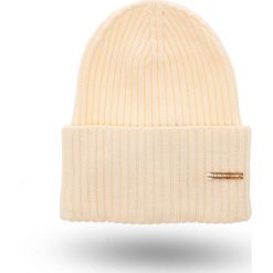 CZAPKA TRUSSARDI JEANS. Żółte czapki damskie Trussardi Jeans, z aplikacjami, z jeansu. Za 95,00 zł.