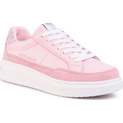 Sneakersy PEPE JEANS - Abbey Lines PLS30964 Nude 311. Różowe półbuty damskie Pepe Jeans, na co dzień, bez wzorów, z jeansu, bez obcasa, na płaskiej podeszwie, bez zapięcia. W wyprzedaży za 229,00 zł.